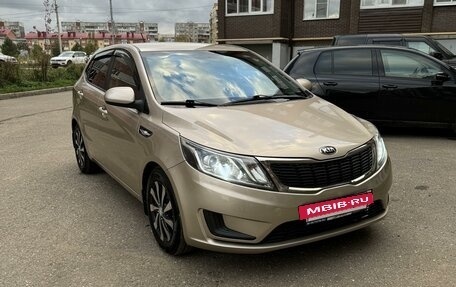 KIA Rio III рестайлинг, 2013 год, 999 000 рублей, 6 фотография