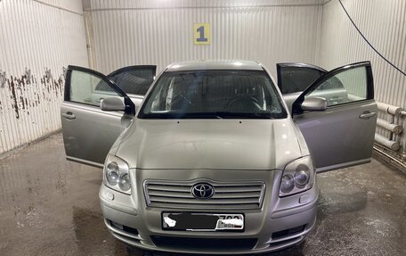 Toyota Avensis III рестайлинг, 2003 год, 775 000 рублей, 36 фотография