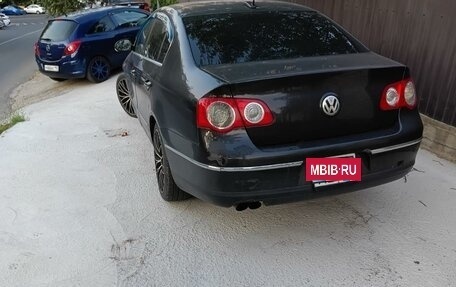 Volkswagen Passat B6, 2005 год, 550 000 рублей, 9 фотография