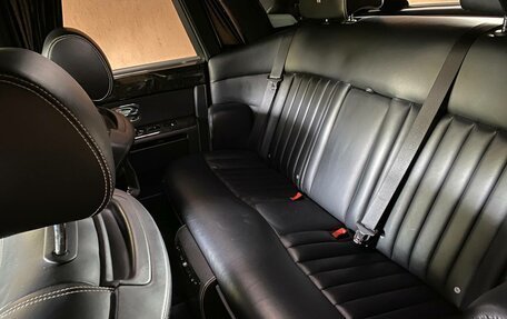 Rolls-Royce Phantom VII рестайлинг, 2011 год, 24 000 000 рублей, 13 фотография