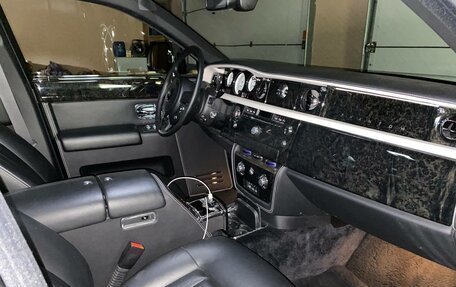 Rolls-Royce Phantom VII рестайлинг, 2011 год, 24 000 000 рублей, 10 фотография