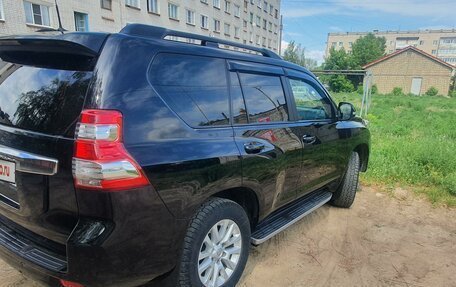 Toyota Land Cruiser Prado 150 рестайлинг 2, 2015 год, 3 388 000 рублей, 3 фотография