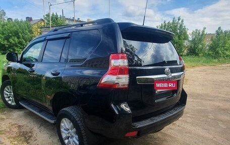 Toyota Land Cruiser Prado 150 рестайлинг 2, 2015 год, 3 388 000 рублей, 2 фотография