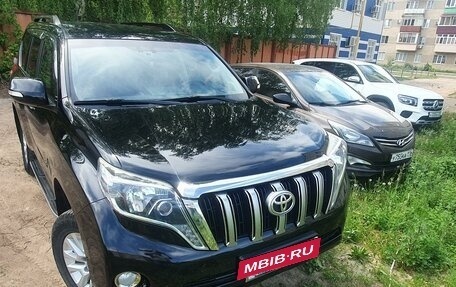 Toyota Land Cruiser Prado 150 рестайлинг 2, 2015 год, 3 388 000 рублей, 4 фотография