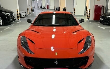 Ferrari 812, 2019 год, 38 500 000 рублей, 1 фотография