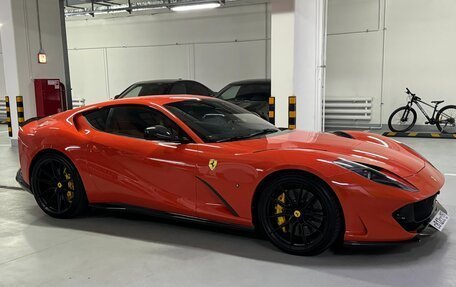 Ferrari 812, 2019 год, 38 500 000 рублей, 3 фотография