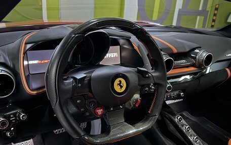 Ferrari 812, 2019 год, 38 500 000 рублей, 25 фотография