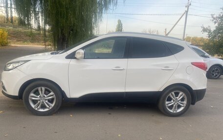 Hyundai ix35 I рестайлинг, 2012 год, 1 350 000 рублей, 3 фотография