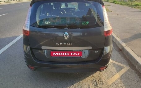 Renault Scenic III, 2011 год, 800 000 рублей, 4 фотография