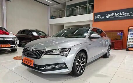 Skoda Superb III рестайлинг, 2020 год, 2 550 000 рублей, 3 фотография