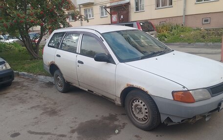 Mazda Familia Y11, 2001 год, 200 000 рублей, 3 фотография