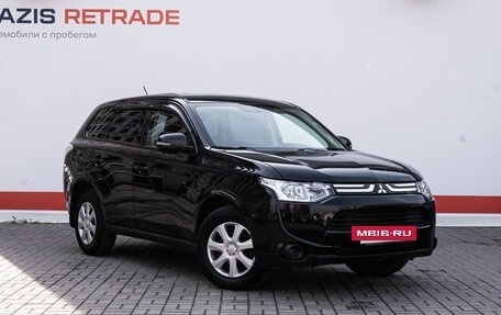 Mitsubishi Outlander III рестайлинг 3, 2012 год, 1 649 000 рублей, 4 фотография