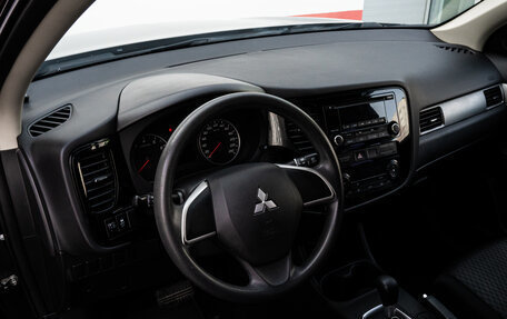 Mitsubishi Outlander III рестайлинг 3, 2012 год, 1 649 000 рублей, 14 фотография