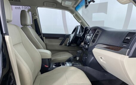 Mitsubishi Pajero IV, 2017 год, 2 990 000 рублей, 14 фотография