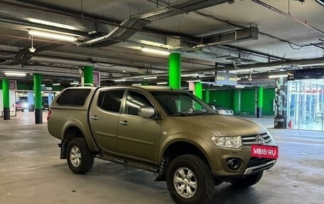 Mitsubishi L200 IV рестайлинг, 2015 год, 1 900 000 рублей, 9 фотография