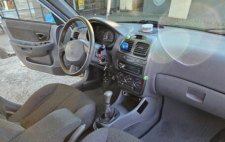 Hyundai Accent II, 2005 год, 530 000 рублей, 20 фотография