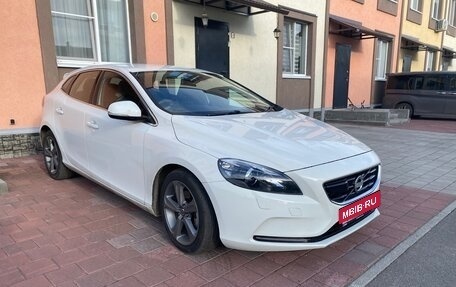 Volvo V40 II рестайлинг, 2013 год, 1 300 000 рублей, 1 фотография