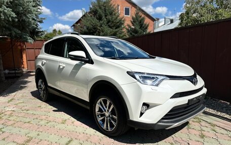 Toyota RAV4, 2016 год, 2 450 000 рублей, 4 фотография