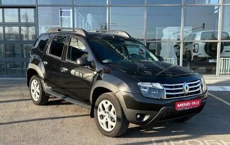 Renault Duster I рестайлинг, 2014 год, 910 000 рублей, 1 фотография