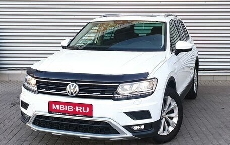 Volkswagen Tiguan II, 2018 год, 3 115 000 рублей, 1 фотография