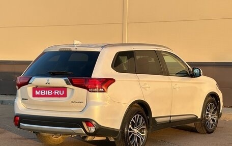 Mitsubishi Outlander III рестайлинг 3, 2018 год, 2 537 000 рублей, 7 фотография