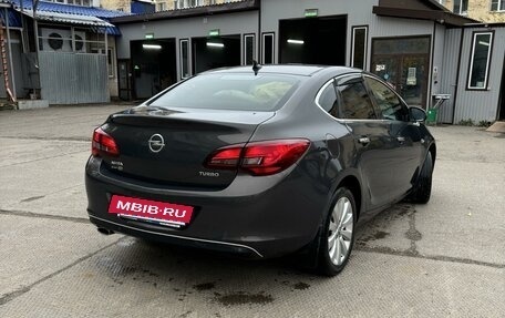 Opel Astra J, 2013 год, 880 000 рублей, 5 фотография