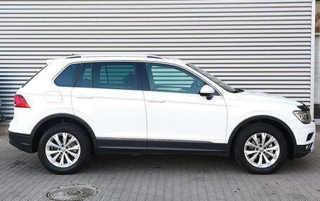 Volkswagen Tiguan II, 2018 год, 3 115 000 рублей, 5 фотография