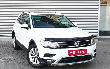 Volkswagen Tiguan II, 2018 год, 3 115 000 рублей, 3 фотография