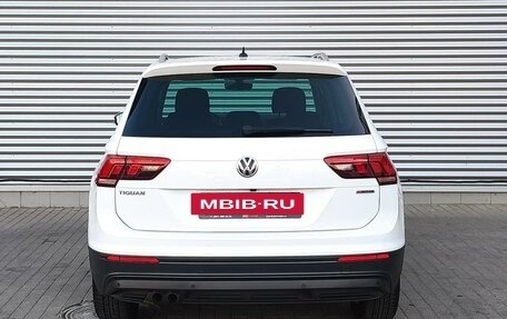 Volkswagen Tiguan II, 2018 год, 3 115 000 рублей, 7 фотография