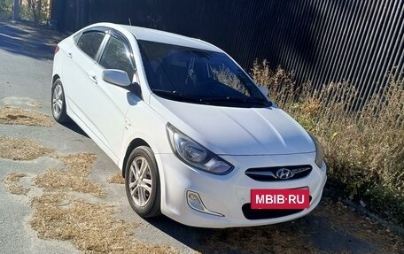 Hyundai Solaris II рестайлинг, 2012 год, 760 000 рублей, 9 фотография