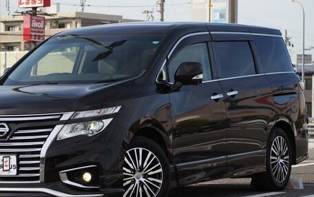 Nissan Elgrand III, 2021 год, 3 290 000 рублей, 3 фотография