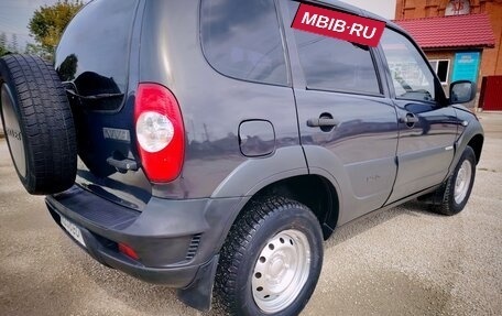 Chevrolet Niva I рестайлинг, 2012 год, 545 000 рублей, 3 фотография