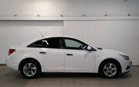 Chevrolet Cruze II, 2011 год, 599 000 рублей, 4 фотография