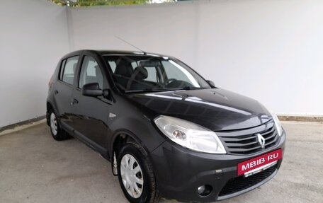 Renault Sandero I, 2012 год, 548 000 рублей, 2 фотография