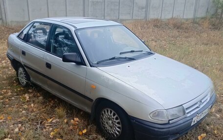 Opel Astra F, 1992 год, 160 000 рублей, 2 фотография