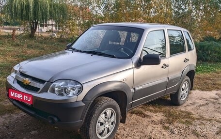 Chevrolet Niva I рестайлинг, 2018 год, 950 000 рублей, 2 фотография