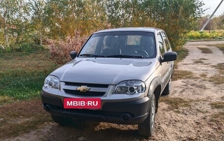 Chevrolet Niva I рестайлинг, 2018 год, 950 000 рублей, 10 фотография