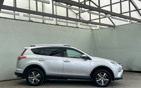 Toyota RAV4, 2019 год, 2 495 000 рублей, 10 фотография