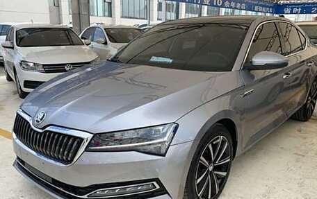 Skoda Superb III рестайлинг, 2021 год, 2 477 000 рублей, 8 фотография