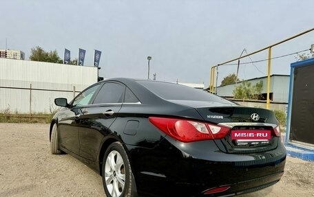 Hyundai Sonata VI, 2011 год, 1 160 000 рублей, 4 фотография