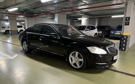 Mercedes-Benz S-Класс, 2011 год, 2 500 000 рублей, 2 фотография