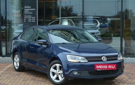 Volkswagen Jetta VI, 2013 год, 1 421 590 рублей, 3 фотография