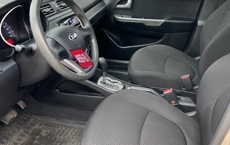 KIA Rio III рестайлинг, 2013 год, 900 000 рублей, 10 фотография