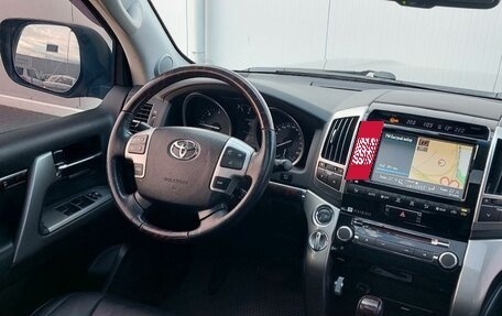 Toyota Land Cruiser 200, 2014 год, 4 990 000 рублей, 9 фотография