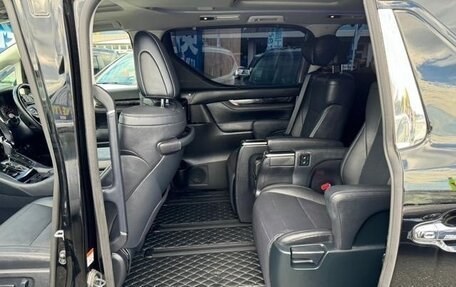 Toyota Alphard III, 2023 год, 7 080 000 рублей, 17 фотография