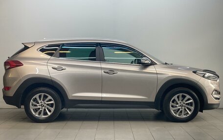 Hyundai Tucson III, 2017 год, 2 370 000 рублей, 4 фотография