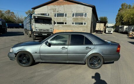 Mercedes-Benz C-Класс, 1994 год, 275 000 рублей, 6 фотография