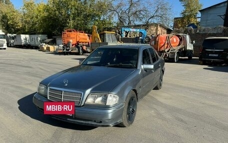 Mercedes-Benz C-Класс, 1994 год, 275 000 рублей, 2 фотография