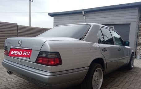 Mercedes-Benz E-Класс, 1992 год, 999 999 рублей, 4 фотография