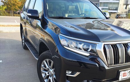 Toyota Land Cruiser Prado 150 рестайлинг 2, 2017 год, 6 250 000 рублей, 1 фотография